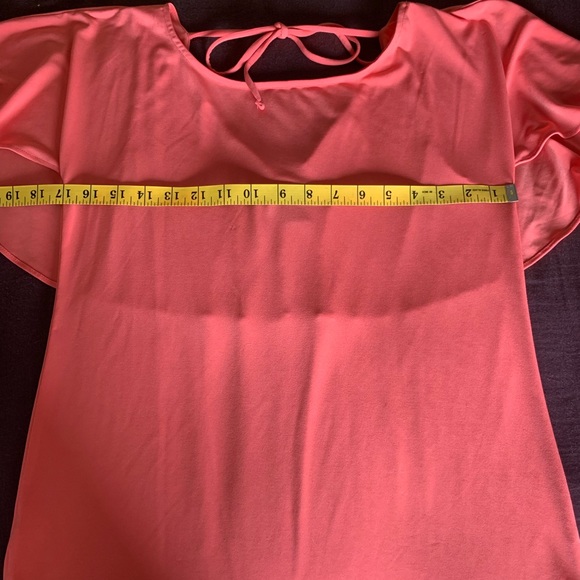 Coral Ann Taylor Factory top. - Picture 4 of 6